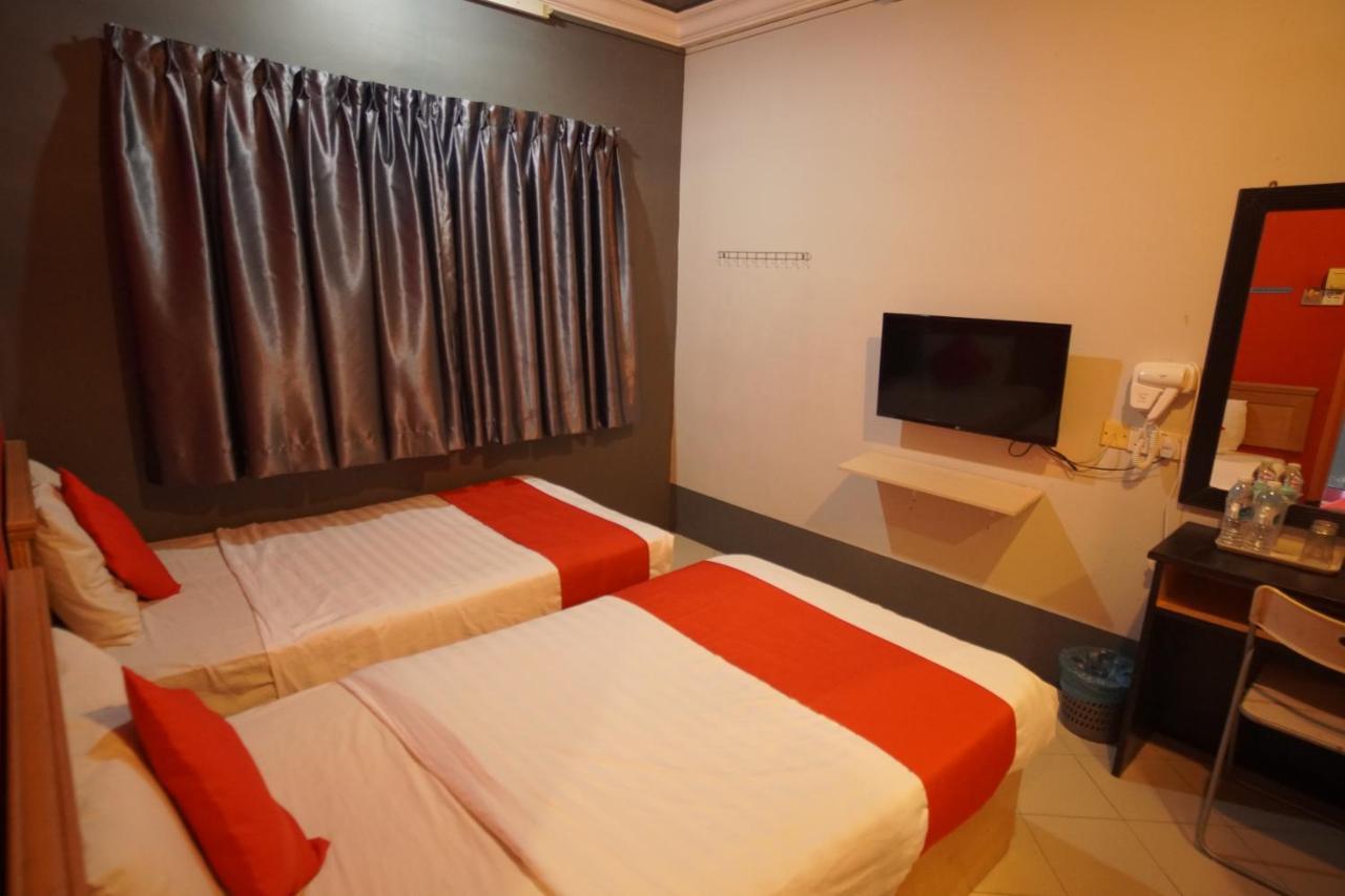 V Hotel Teluk Intan Εξωτερικό φωτογραφία