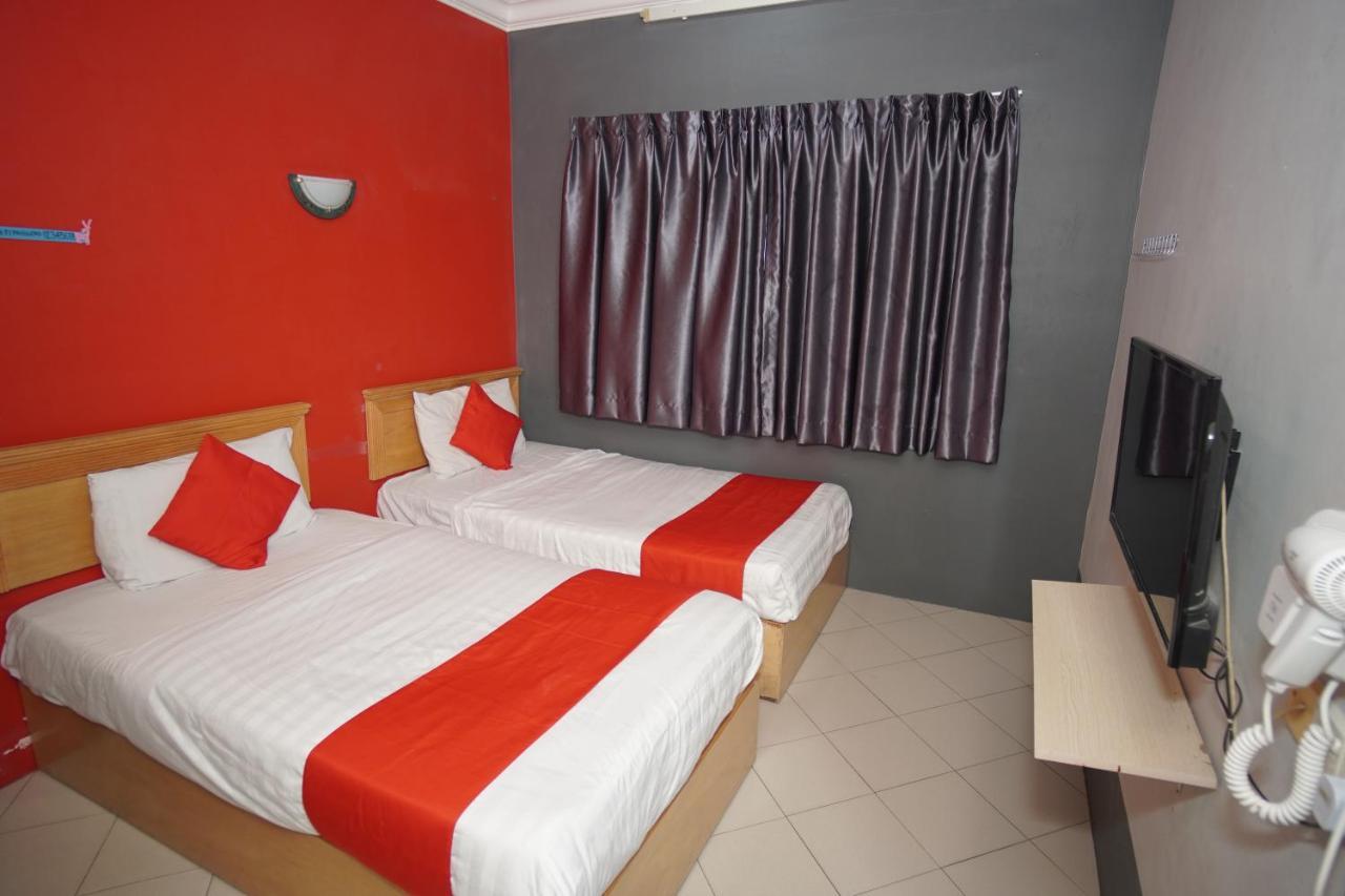 V Hotel Teluk Intan Εξωτερικό φωτογραφία
