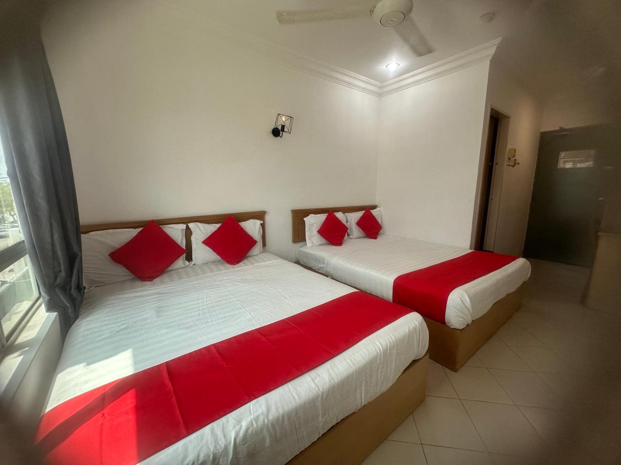 V Hotel Teluk Intan Εξωτερικό φωτογραφία