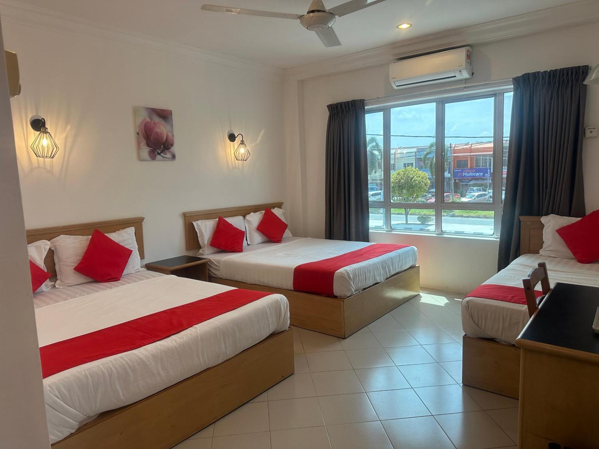 V Hotel Teluk Intan Εξωτερικό φωτογραφία